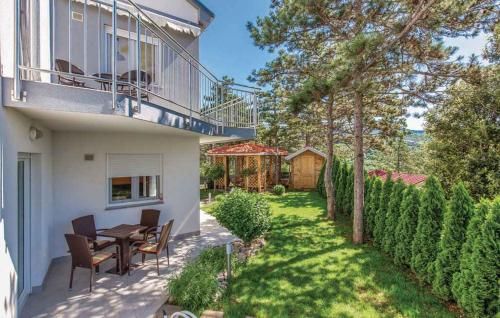 Outdoor Pictures 24