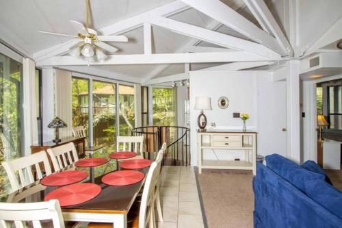 Unit 9 - Treetop 2 Bedroom Villa