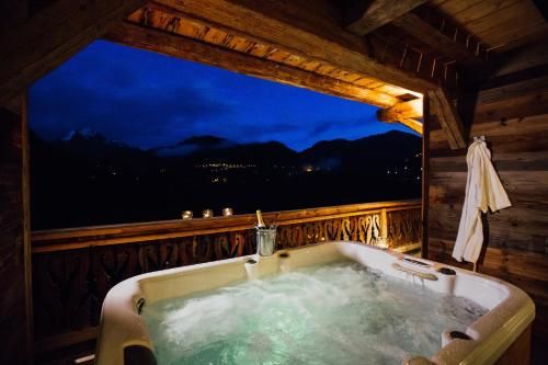 Outdoor Pictures 24