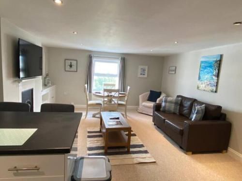 St Margarets Penthouse Apartment
