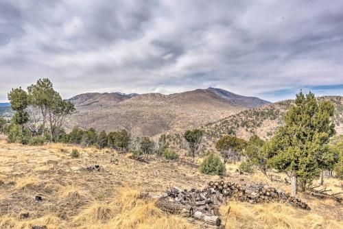 Ruidoso Area Retreat with Stunning View and Sauna