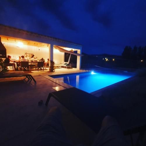 Onze Villa in Provence, Mont Ventoux, New Luxury Villa, Private Pool, Stunning views, Outdoor Kitchen, Big Green Egg