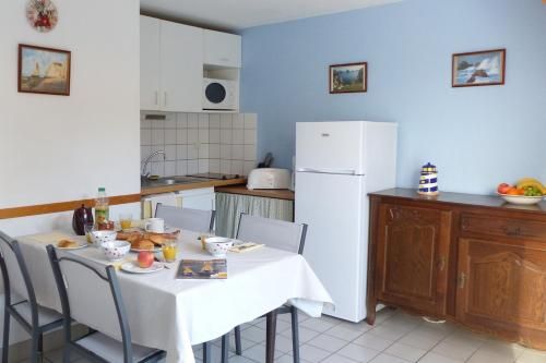 Erdeven - Petite maison de vacances près de la plage de Kerhilio