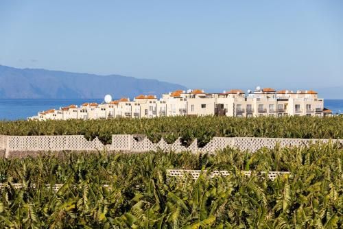 Home2Book Duplex Callao Salvaje Beach & Wifi