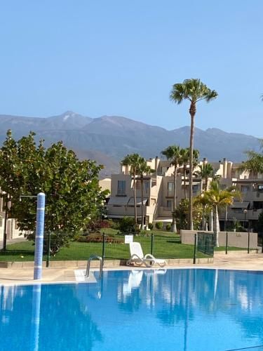 Tejita by the pool, 2min walk to sea