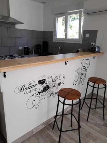 Maison petit ion jean mi et flo