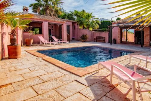 Casa Rosa Boutique Home