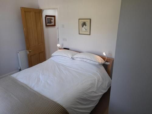 Burntisland Garden Apartment, Fife - 40 mins to Edinburgh