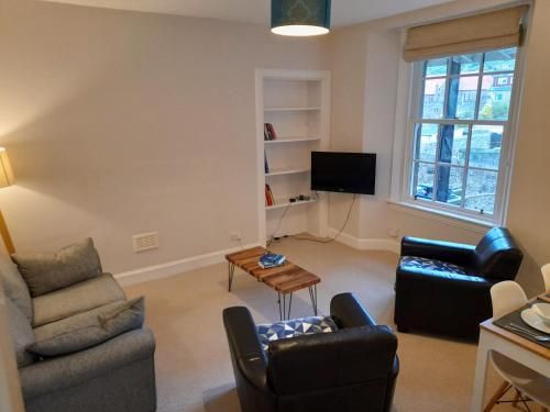 Burntisland Garden Apartment, Fife - 40 mins to Edinburgh