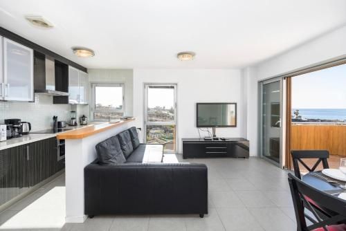 THE MARTINES OCEAN PENTHOUSE - by MEDANO4YOU