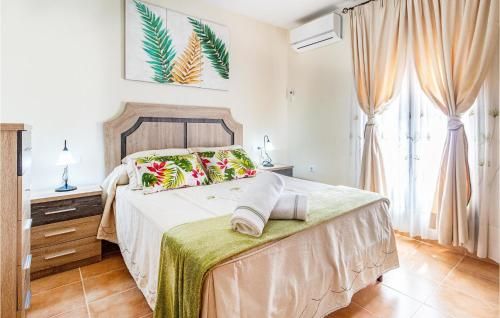 Awesome home in Benaojn with 3 Bedrooms, WiFi and Outdoor swimming pool