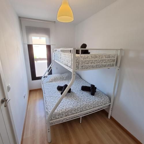 Homes of Spain, Apartamentos Paraíso Vera Playa, Ático Alborada con solárium grande privado, a pie de playa, WIFI