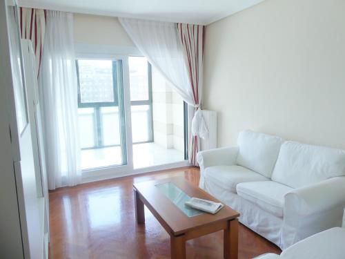 Apartamento luminoso, funcional y amplio en zona hospitalaria