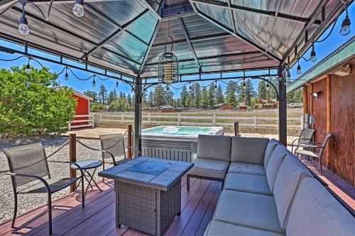 Gold Mountain Ranch Big Bear Cabin with Deck!