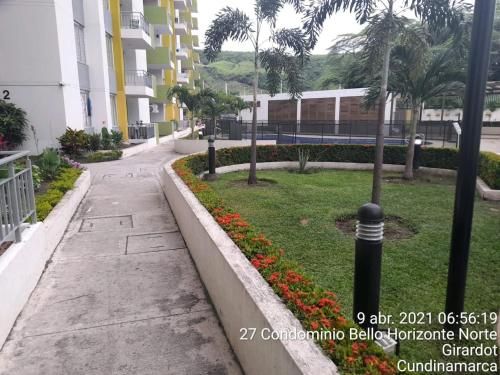 Outdoor Pictures 21