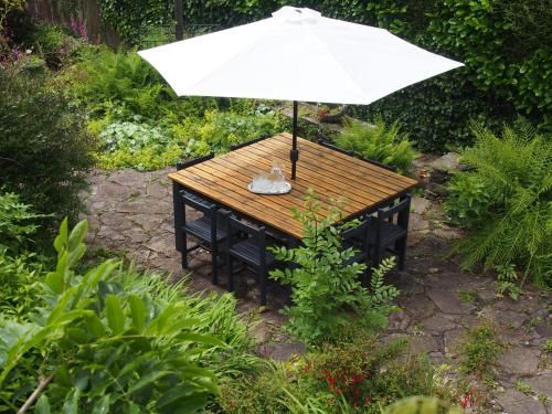 Hectors House comfortable 4 bed house in mature gardens
