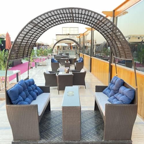 Regency Pyramids Hotel