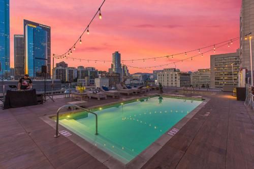 SuitesRus Apart Hotel Downtown LA