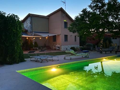 Outdoor Pictures 9