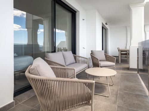 Blue Suite 2389 Sea Views