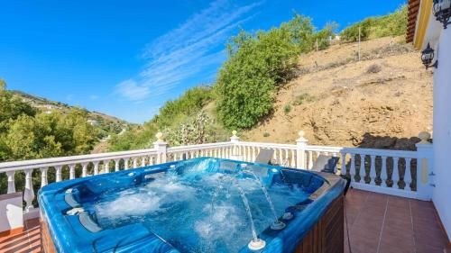 Outdoor Pictures 24