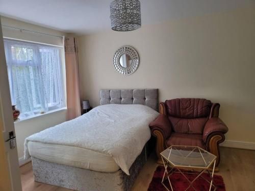 Lovely studio flat in town centre reading