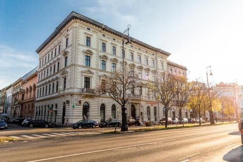 Adagio Downtown MiniHotel