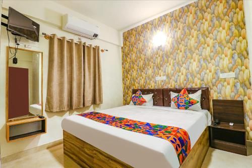 FabHotel E City Inn