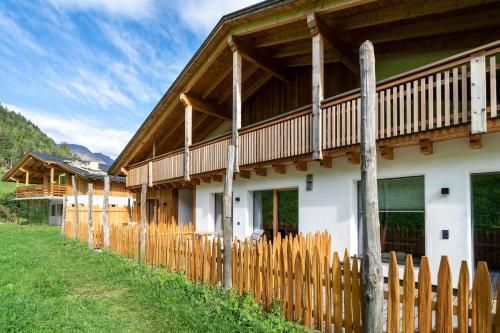 Outdoor Pictures 24