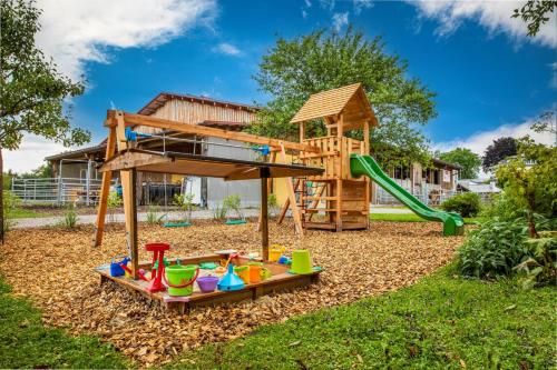 Outdoor Pictures 23
