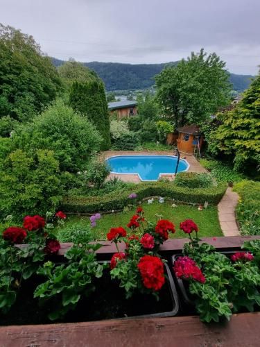 Outdoor Pictures 1