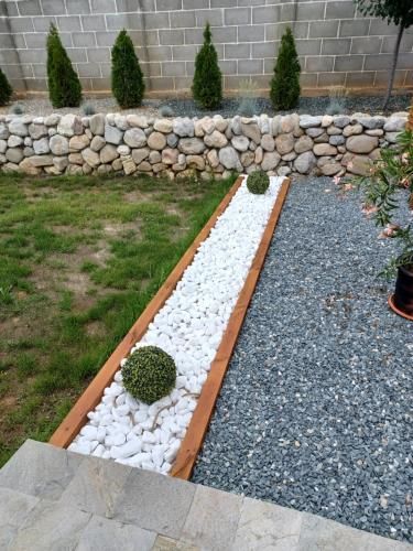 Outdoor Pictures 11