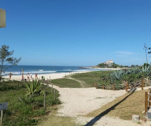 Apto de 2 quartos vista pro mar de Itaúna