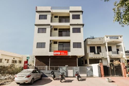 OYO 67335 Hotel Madhuban