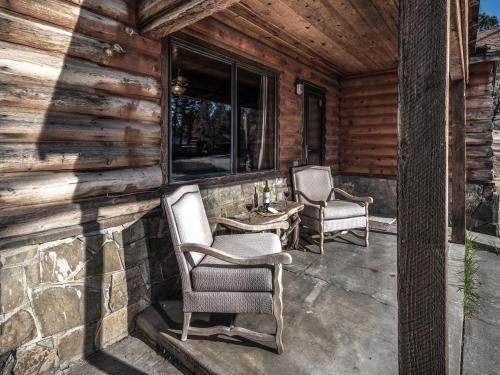 Alpine Cabin, 3 Bedrooms, Deck, Sleeps 8