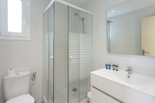 Brand New Apartment Near Camp Nou and Fira Barcelona