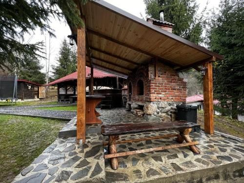 Outdoor Pictures 9