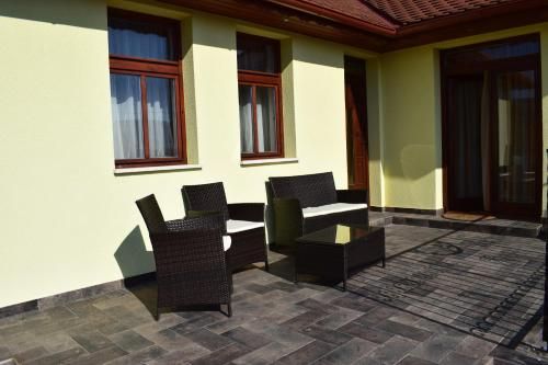 Outdoor Pictures 10