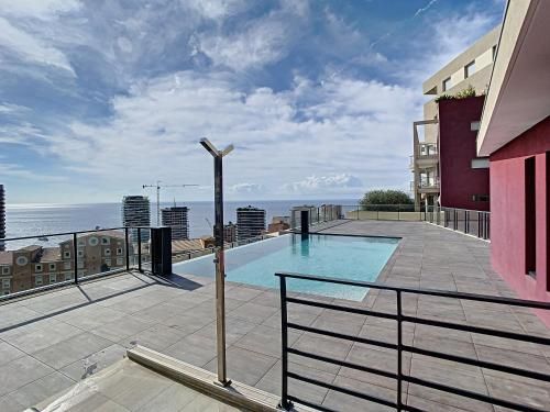 Great studio with a sea view and parking in 400 meters from Monaco
