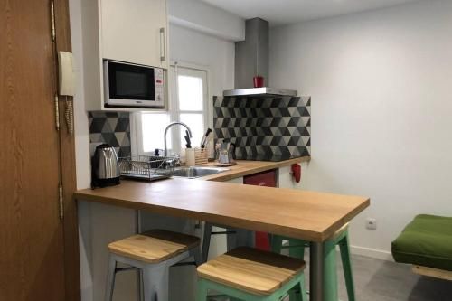 M3 Terrace. Cool apartment 15 min center by metro