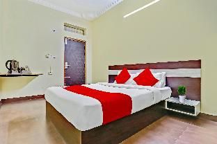 OYO 40115 J P Palace