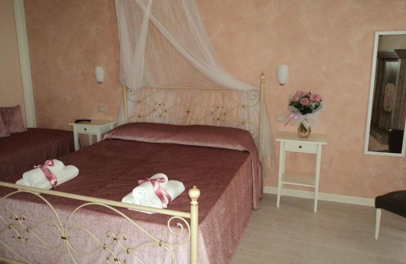 Bed & Breakfast Giardini di Corte