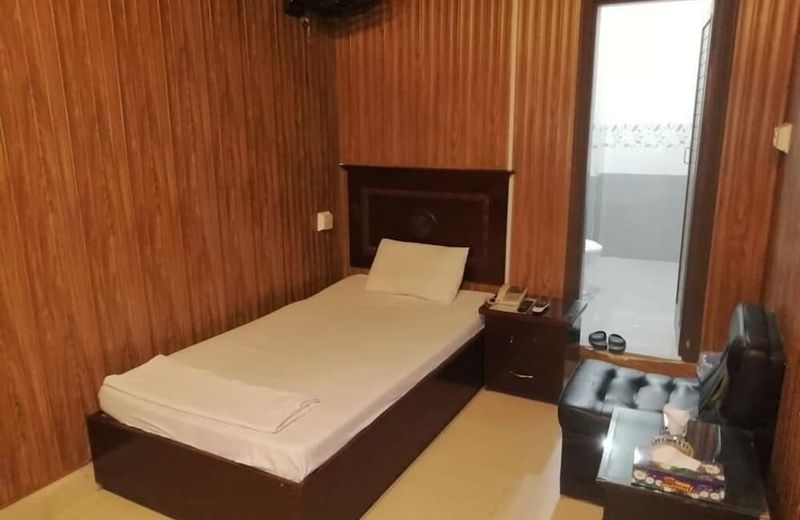 SILK HOTEL
