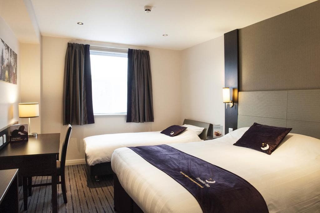 Premier Inn Farnborough Town Centre
