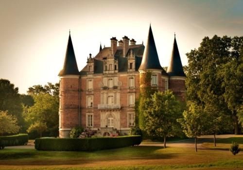 Chateau D'Apigne Rennes