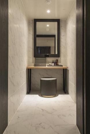 GRAY195 Hotel