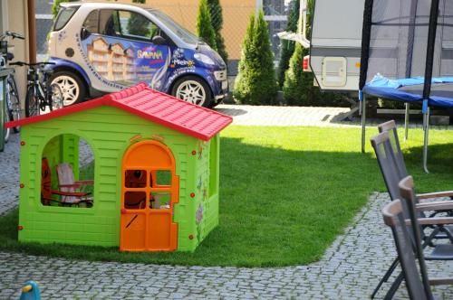 Outdoor Pictures 11