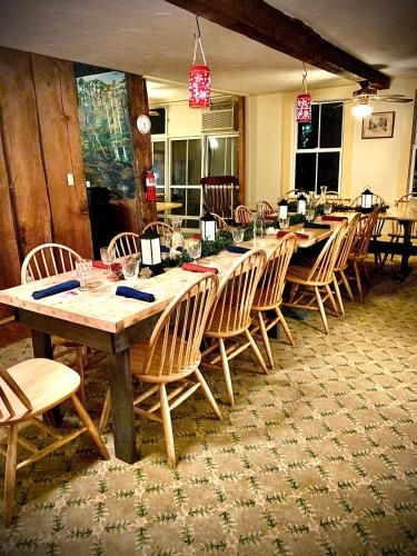 Brook Road Inn