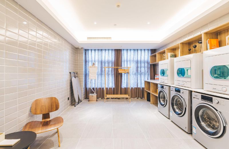 Atour Hotel Yixing Huanke Park