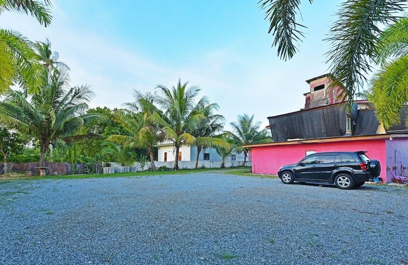 OYO 90689 Chalet Kak Siti